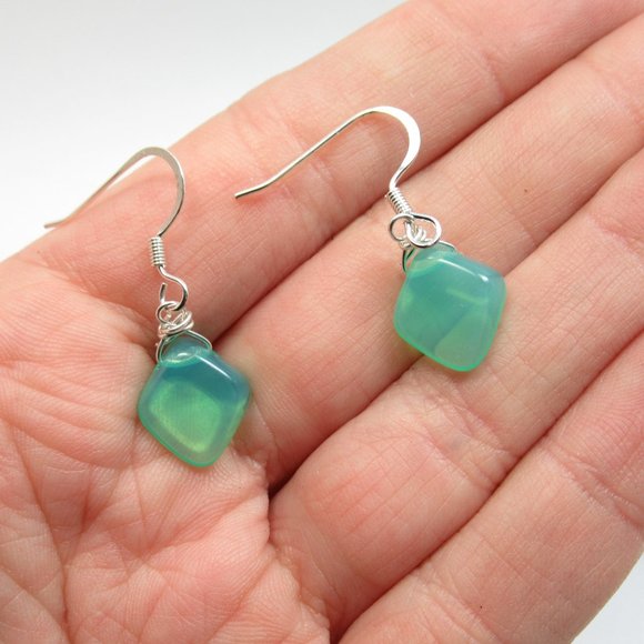 Uranium Glass bead earrings - Picture 6 of 8